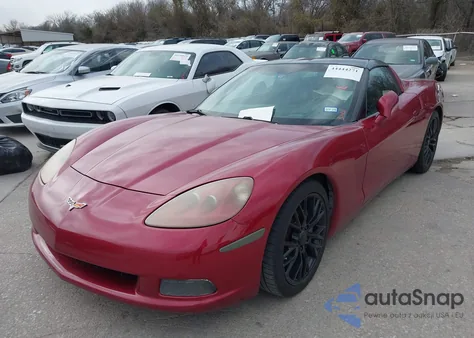 2005 Chevrolet Corvette z USA, uszkodzony, nr VIN 1G1YY24U655104242
